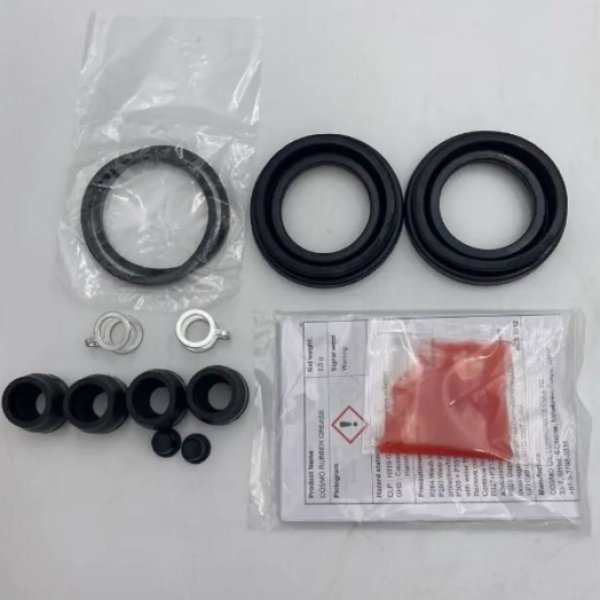 Ремкомплект заднего суппорта Toyota 04479-60250 оригинал #J100 LX470 02/12-
